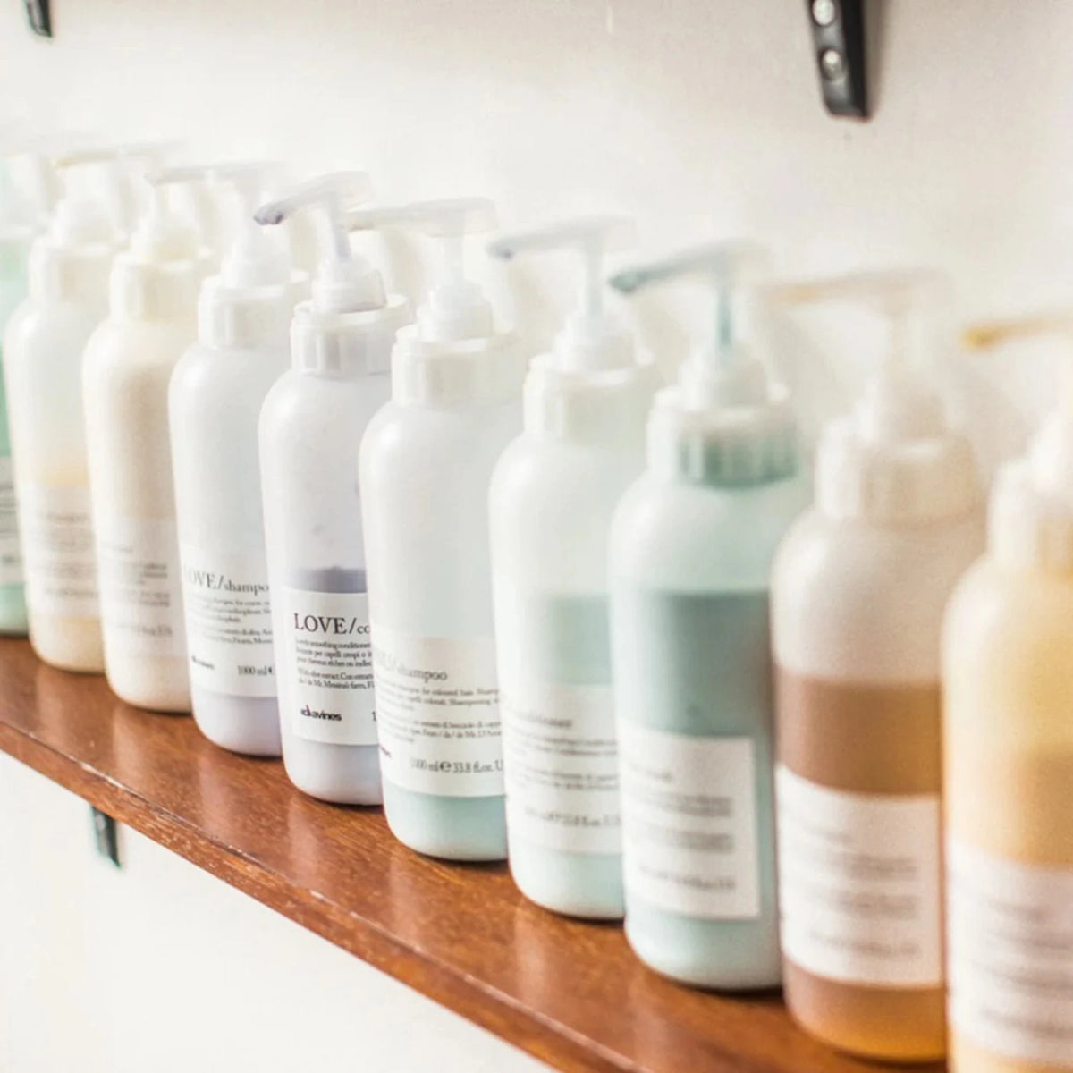Davines Pump for 1 Litre Bottles on salon bottles